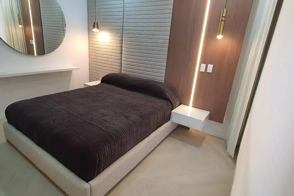 Hermosa Suite De Lujo Gonzalez Suarez Edificio Oh Κίτο